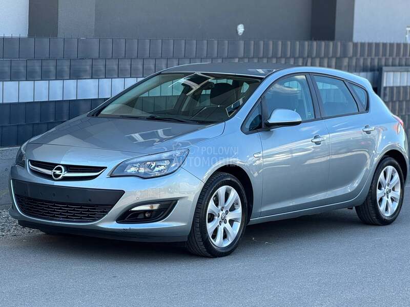 Opel Astra J 1.6 cdti Cosmo CH