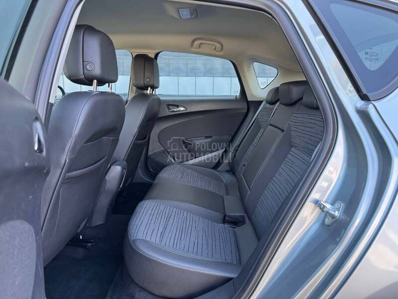 Opel Astra J 1.6 cdti Cosmo CH