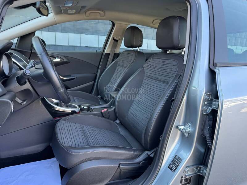 Opel Astra J 1.6 cdti Cosmo CH