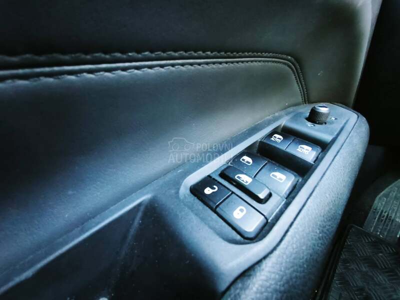 Jeep Compass 1.6 MJTD Kuplj. u SR