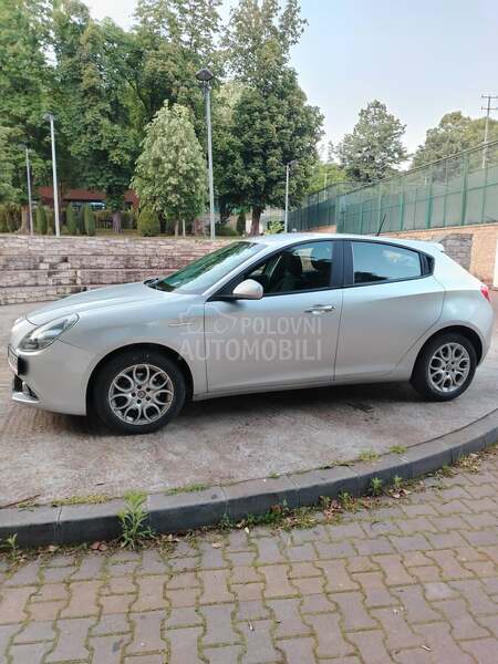 Alfa Romeo Giulietta 