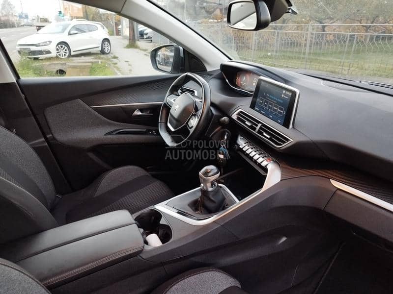 Peugeot 3008 1.5 BLUEHDI