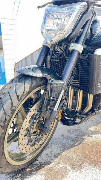 Yamaha FZ1