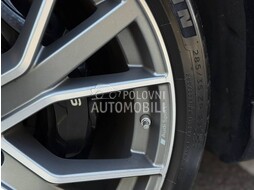 Audi SQ7 slika 13