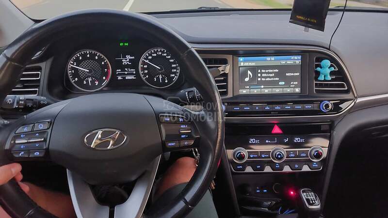 Hyundai Elantra gls