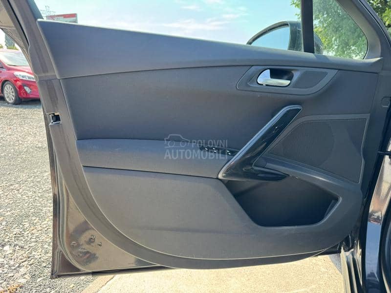 Peugeot 508 XEN / PANO