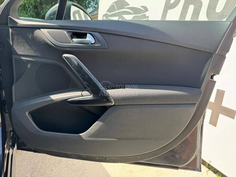Peugeot 508 XEN / PANO