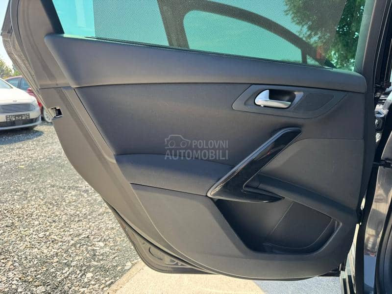 Peugeot 508 XEN / PANO