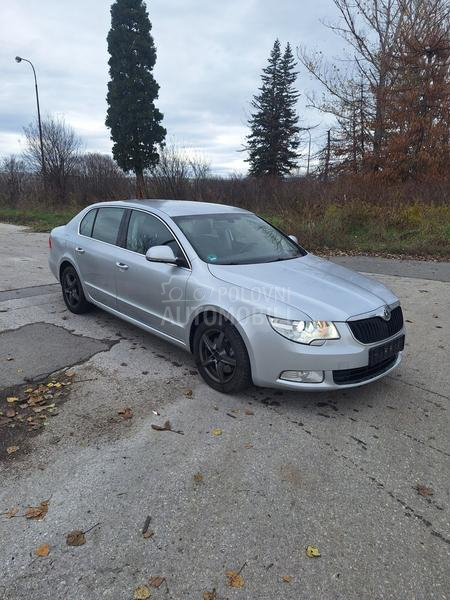 Škoda Superb 2010. god. -  kompletan auto u delovima