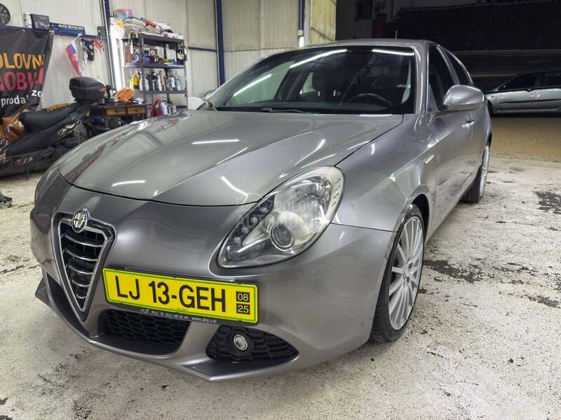 Alfa Romeo Giulietta LED/DNA/18 TOOP