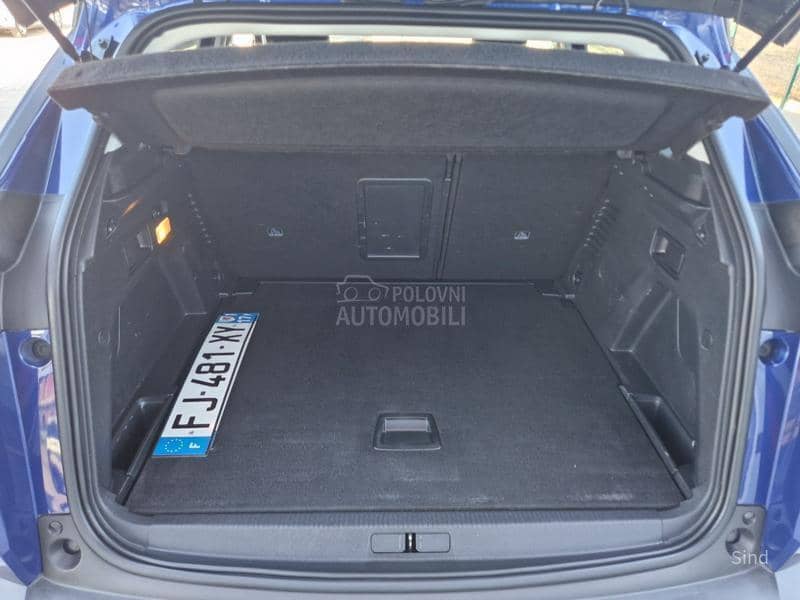 Peugeot 3008 1.5 BLUEHDI EAT8