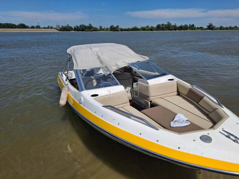 Bayliner Capri Vanbrodski motor