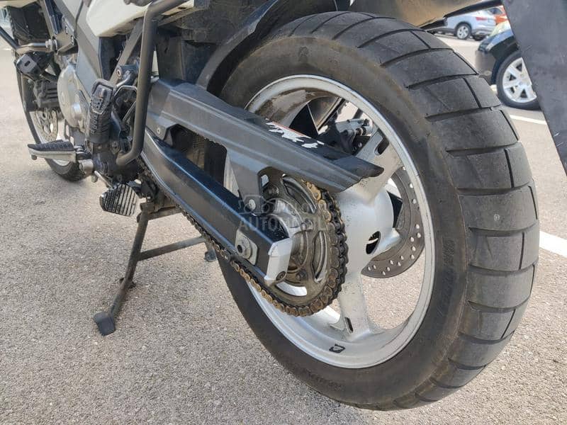 Suzuki DL650 VStrom V Strom