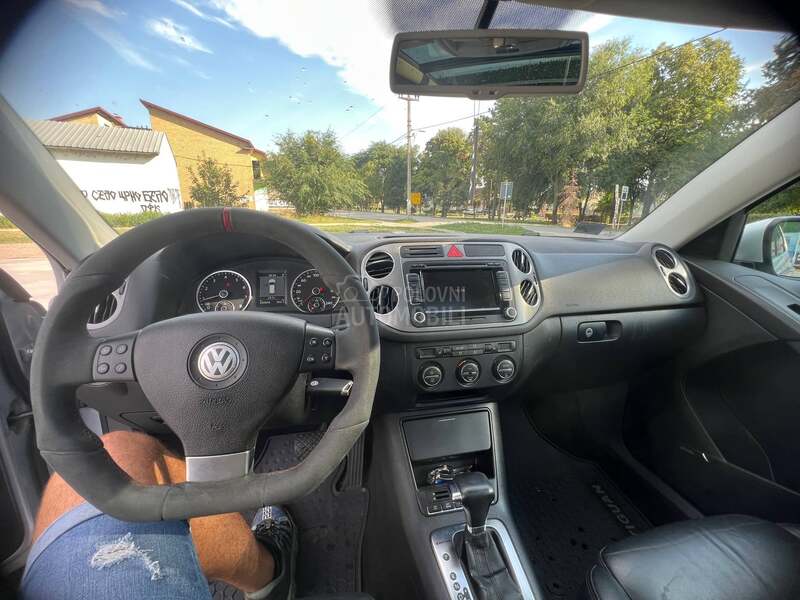 Volkswagen Tiguan 2.0 TSI