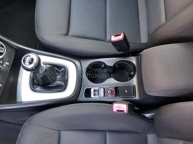Audi Q3 2.0TDI SPORT-LINE
