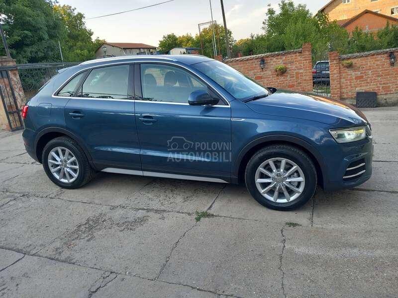 Audi Q3 2.0TDI SPORT-LINE