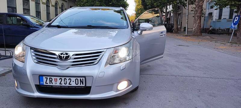 Toyota Avensis 2.0