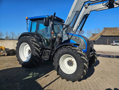 Valtra N101 FABRICKI UTOVARIVAC