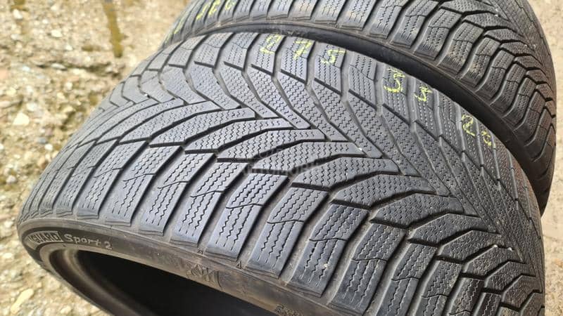 Nexen 275/35 R20 Zimska