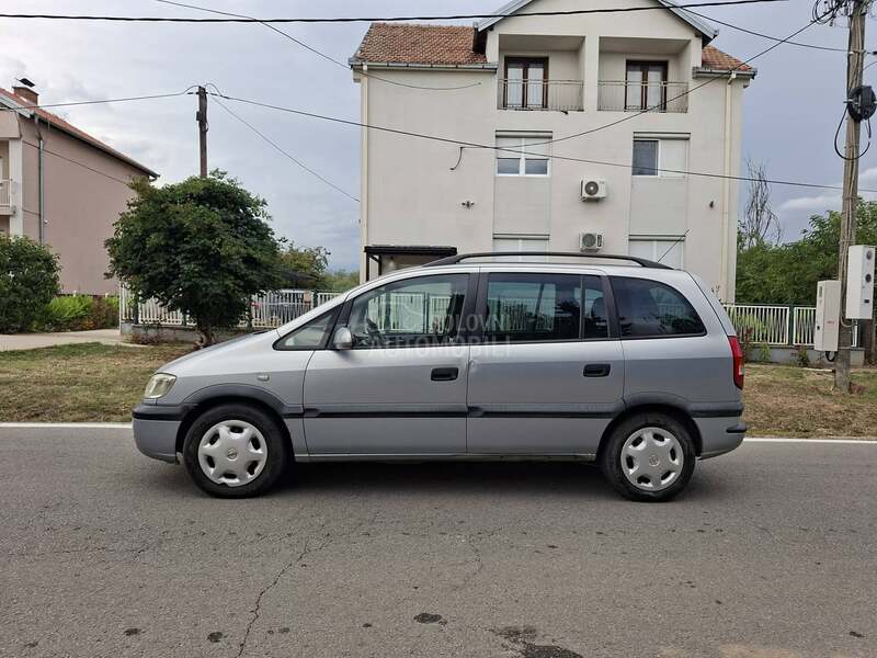 Opel Zafira 7 sedista