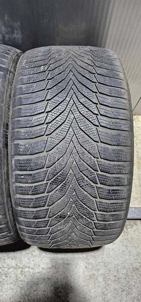 Nexen 275/35 R19 Zimska