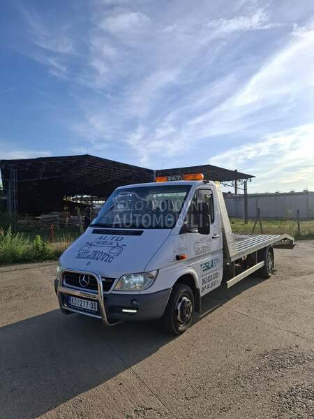Mercedes Benz Sprinter
