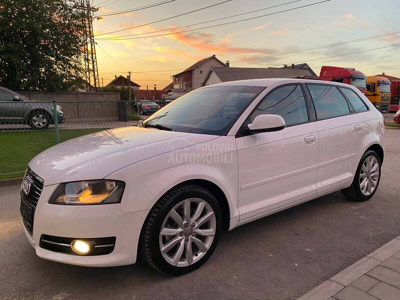 Audi A3 1.6 TDI/NAV/KAMERA