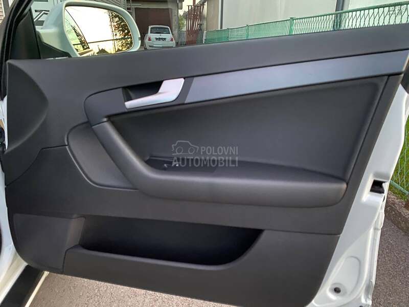 Audi A3 1.6 TDI/NAV/KAMERA