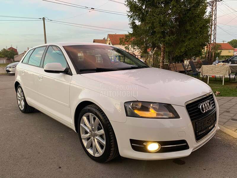 Audi A3 1.6 TDI/NAV/KAMERA