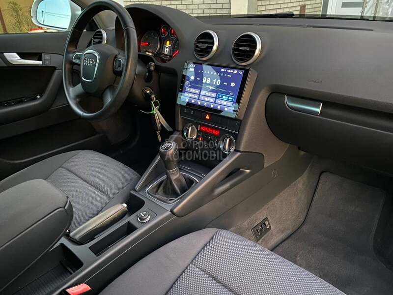 Audi A3 1.6 TDI/NAV/KAMERA