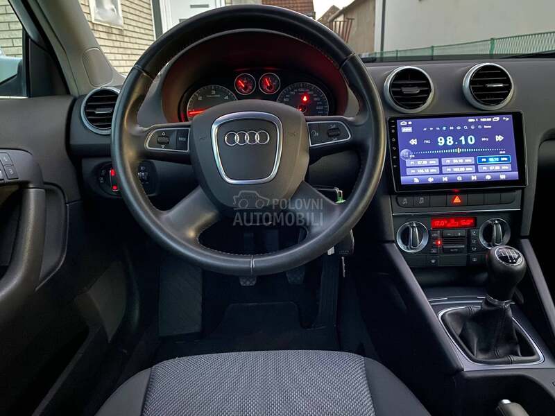 Audi A3 1.6 TDI/NAV/KAMERA