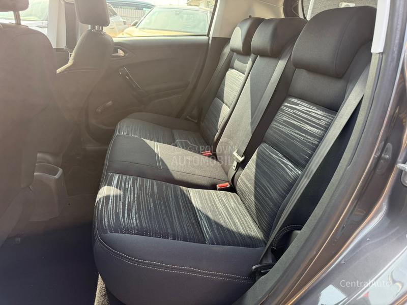 Peugeot 208 1.5HDI V.SER.