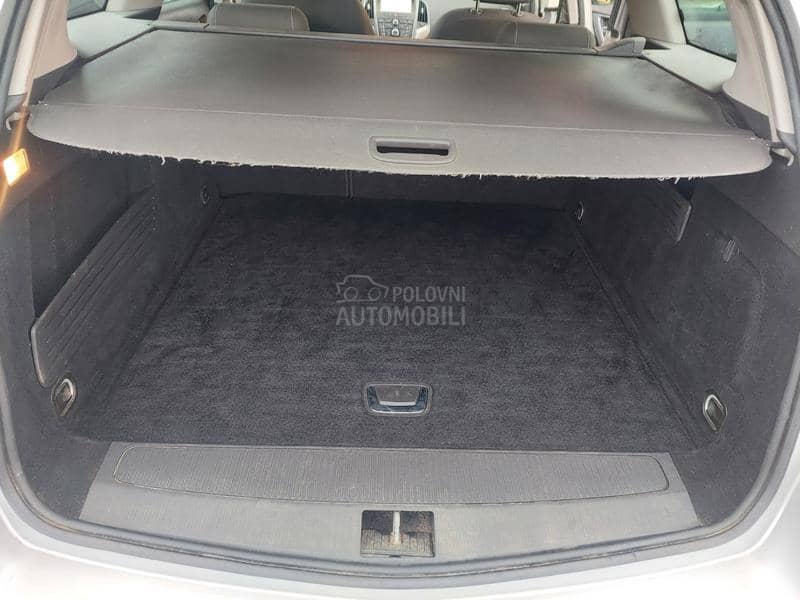 Opel Astra J 1.6 sports tourer