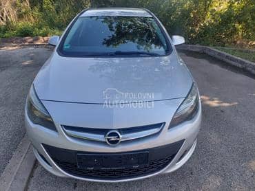 Opel Astra J 1.6 sports tourer