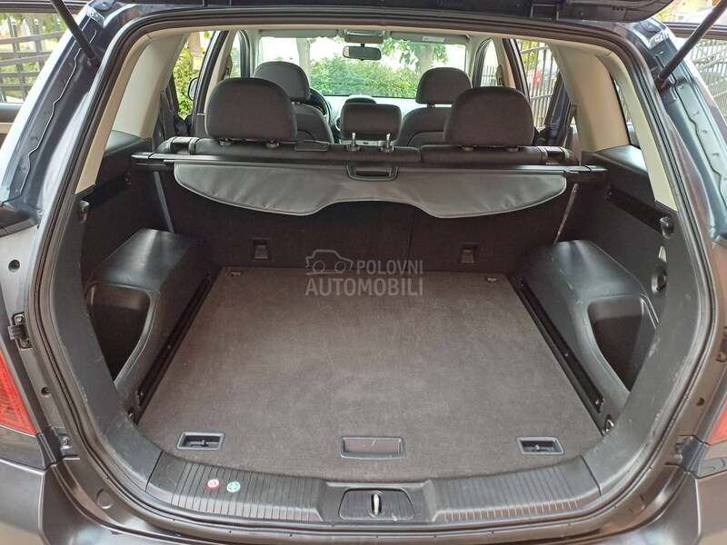 Opel Antara 2.0 / 4X4 / CH