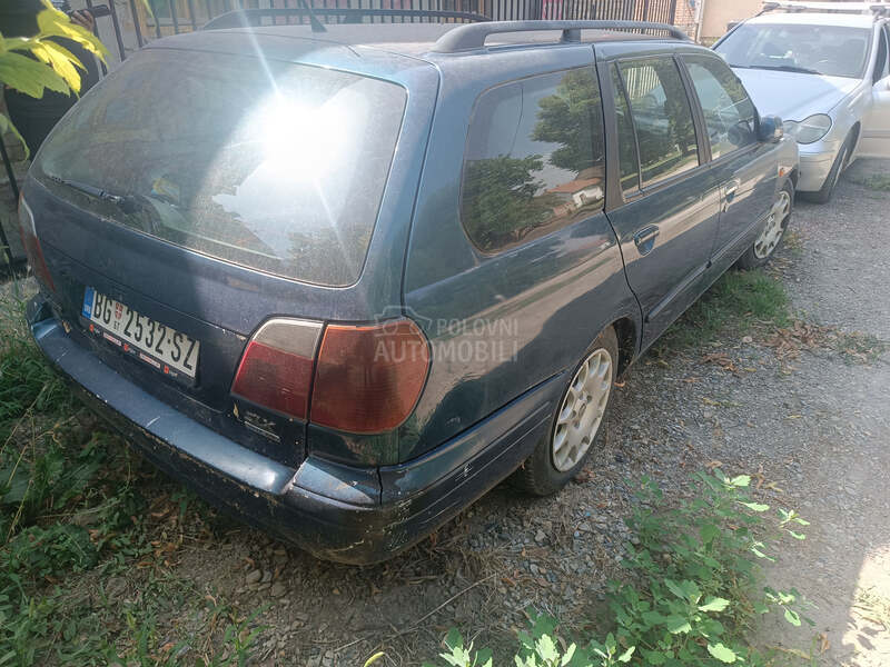 Nissan Primera 