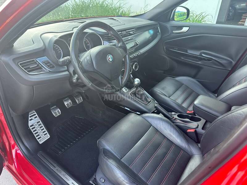 Alfa Romeo Giulietta 