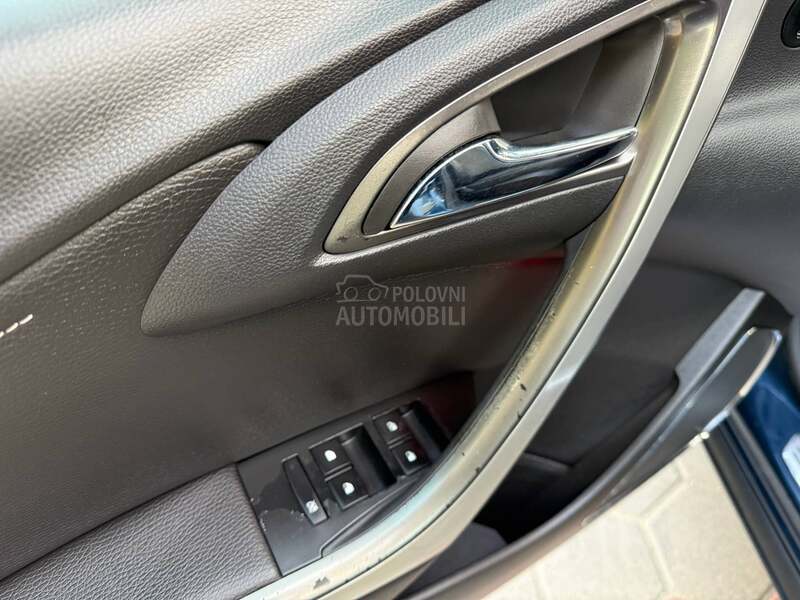 Opel Astra J 1,7cdti/cosmo/alu17