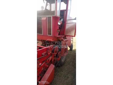 Massey Ferguson 240