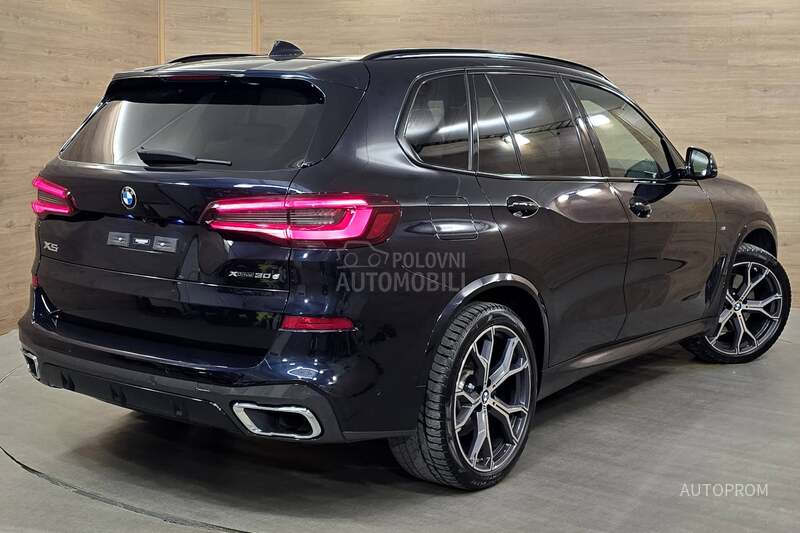 BMW X5 M 3.0d Xdrive VAZDUH