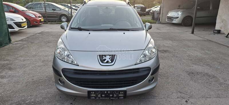 Peugeot 207 1.4 i