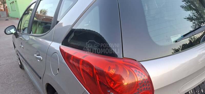 Peugeot 207 1.4 i