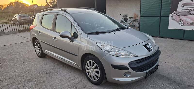 Peugeot 207 1.4 i