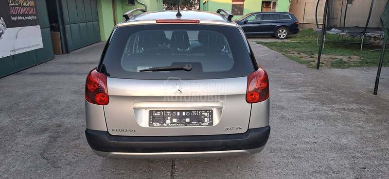 Peugeot 207 1.4 i