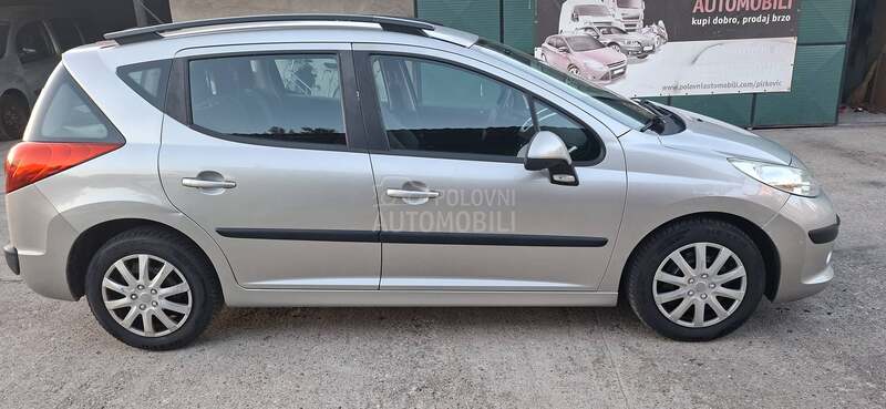 Peugeot 207 1.4 i
