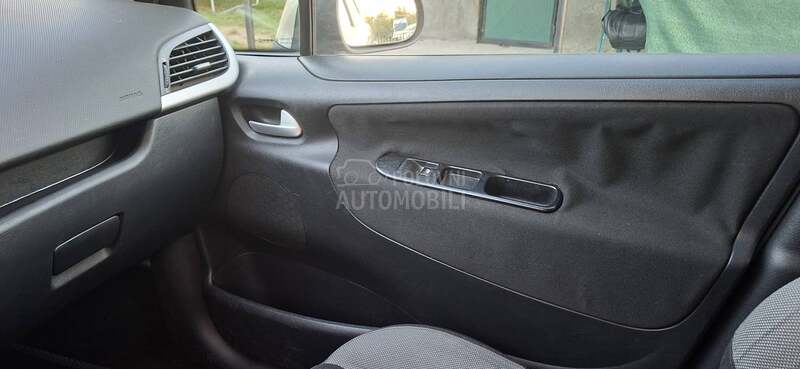 Peugeot 207 1.4 i