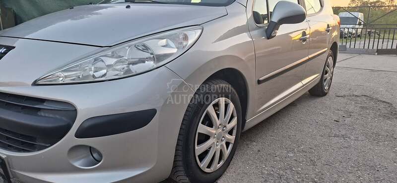 Peugeot 207 1.4 i