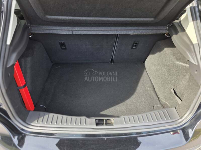 Ford Focus Sport Black Red St
