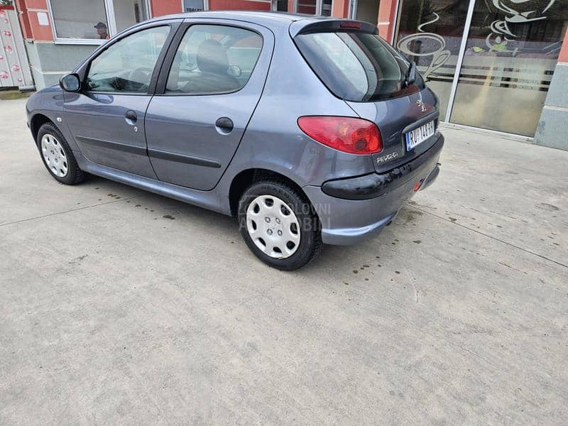 Peugeot 206 1.4 ben 5 v r a t a