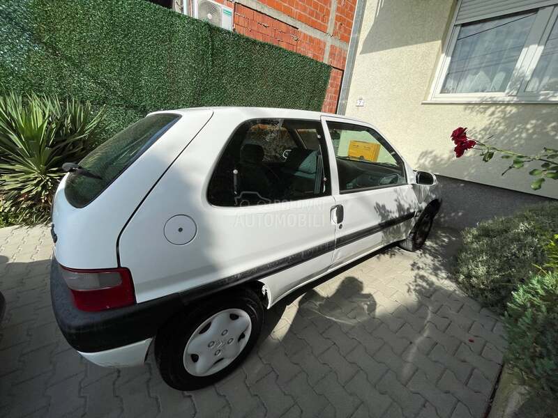 Citroen Saxo 